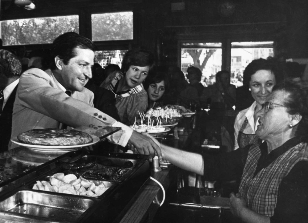 Adolfo Suárez visita Cebreros cuando era presidente del Gobierno (1979)