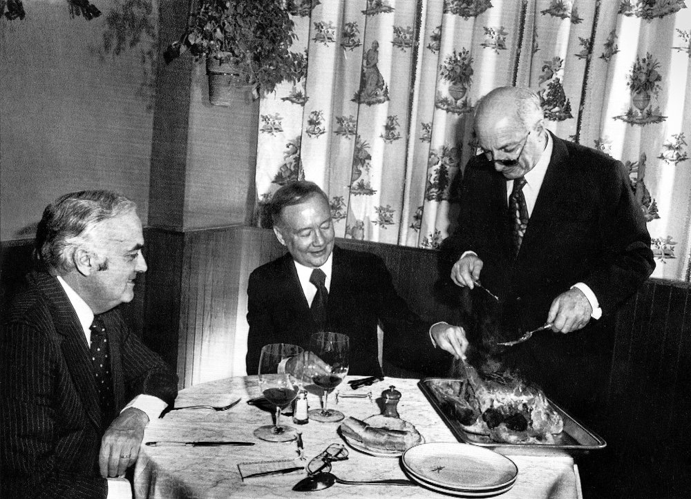 09CLAIBORNE2-Chez Denis